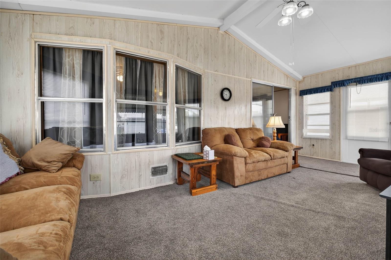 SOUTH HILL MHP - Residential