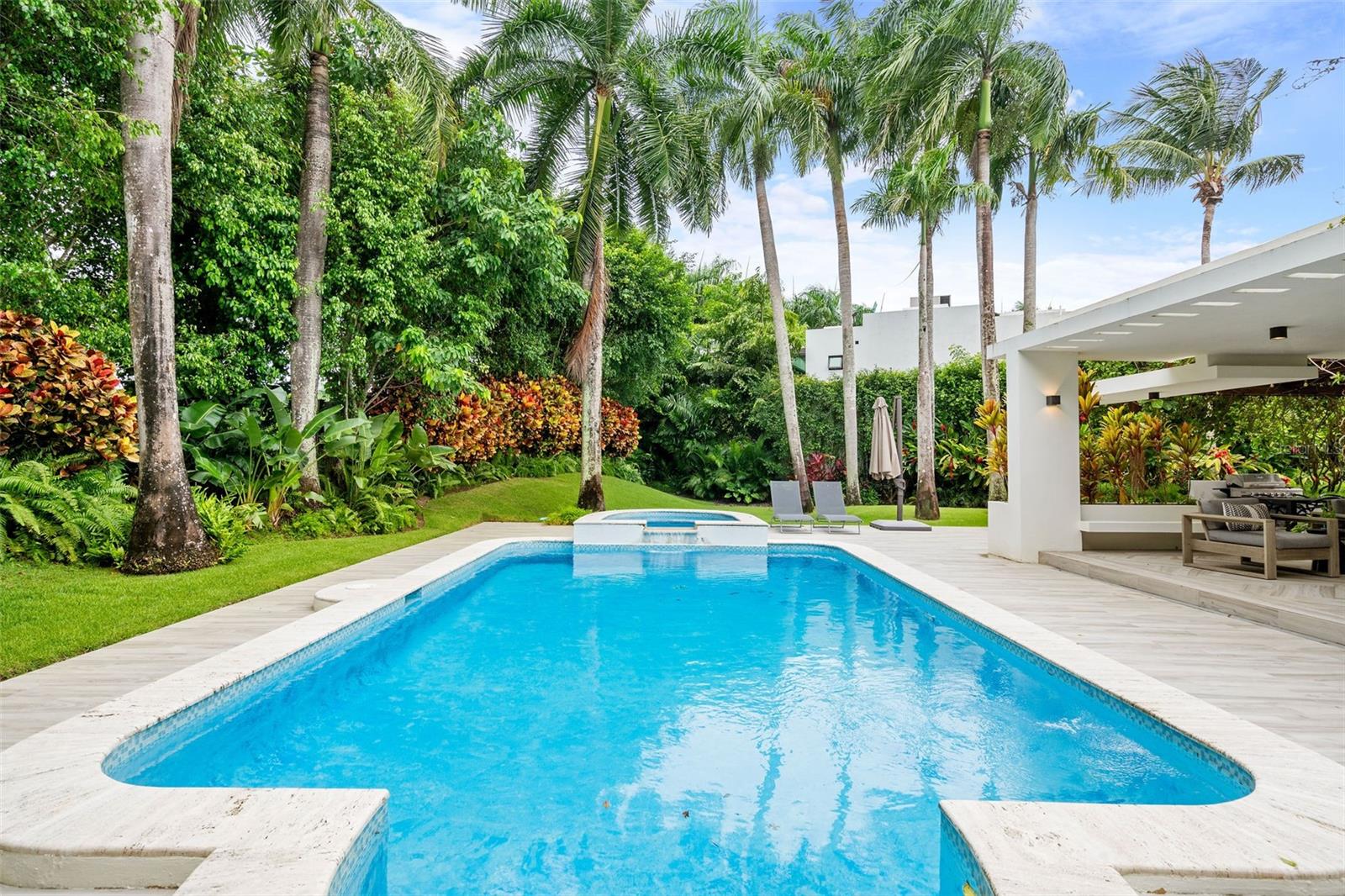 DORADO BEACH EAST - Residential