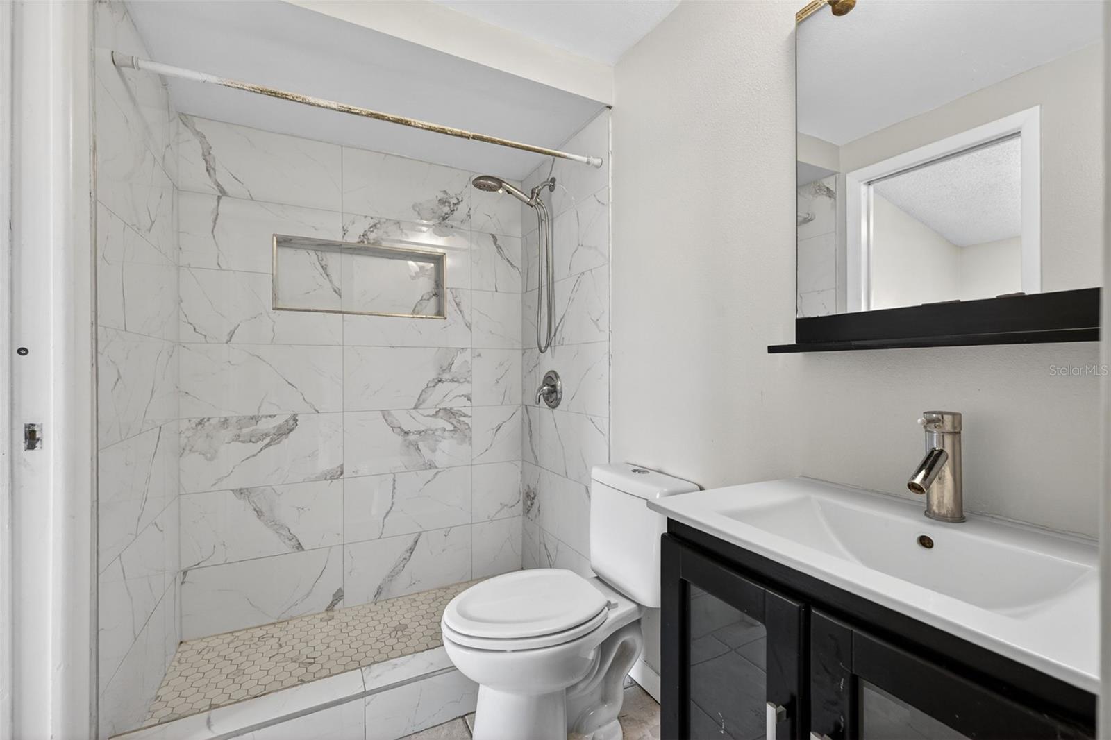 ARBOR OAKS A CONDO - Residential