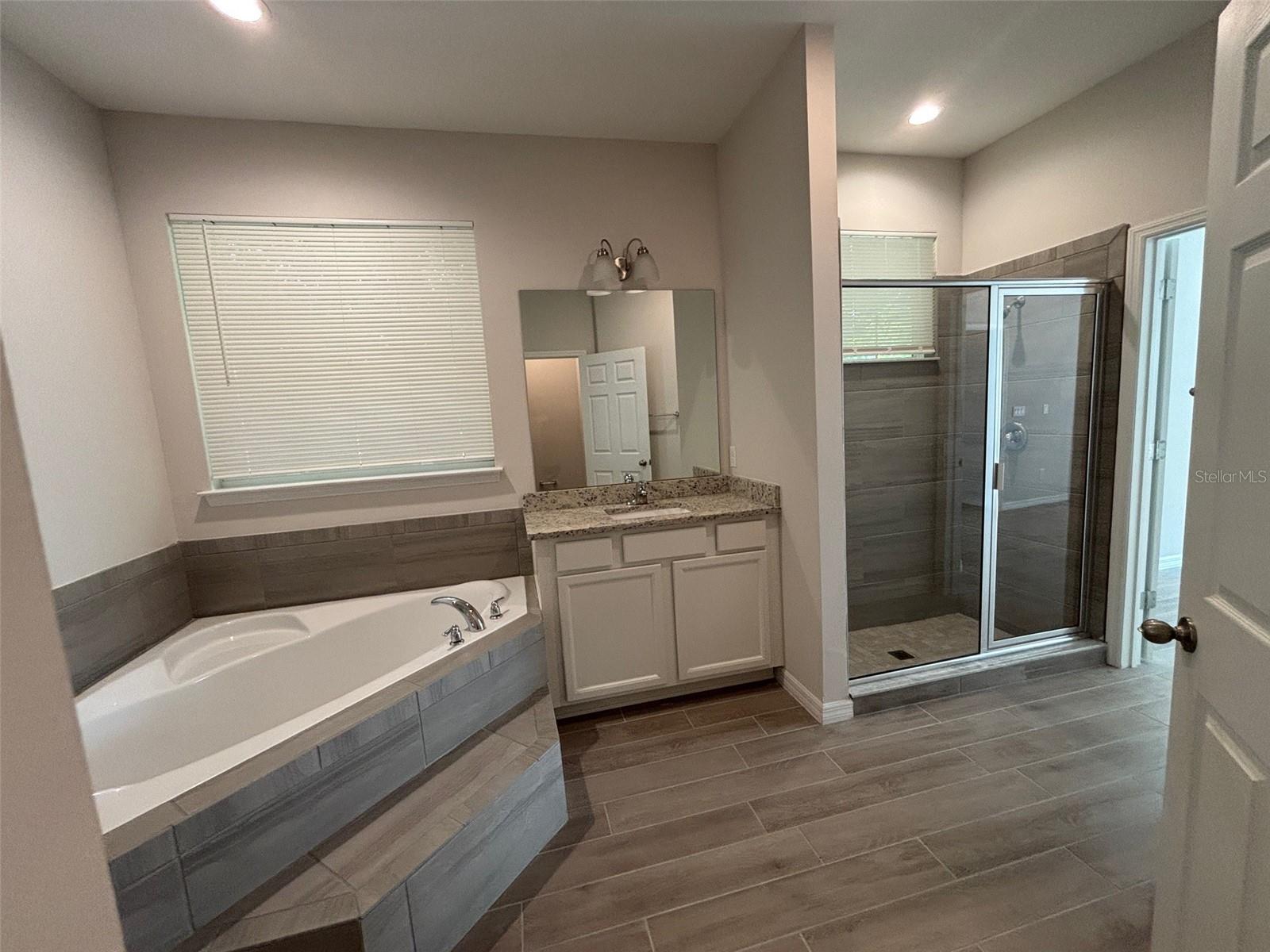 VIA ROMA - Residential Lease