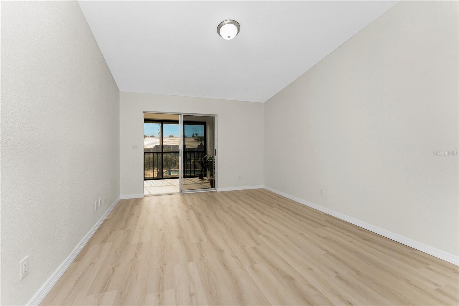 FIDDLERS GREEN PH 01 BLDG 07 - Residential