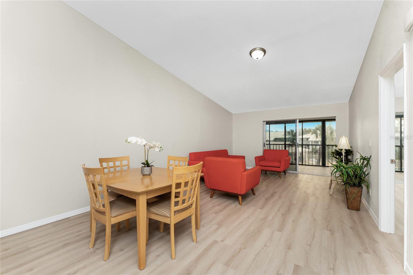 FIDDLERS GREEN PH 01 BLDG 07 - Residential