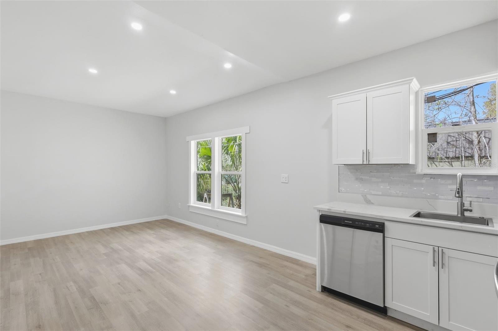 ORANGE GROVE BLK 151 DELAND - Residential