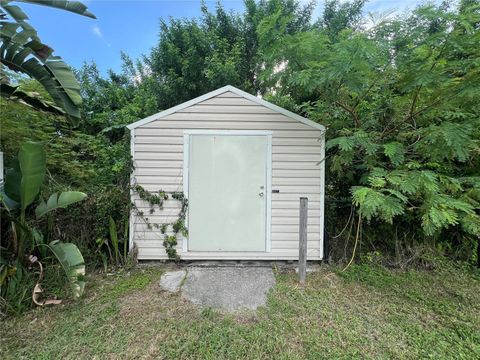 A home in PORT CHARLOTTE