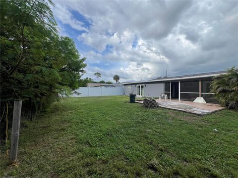 A home in PORT CHARLOTTE