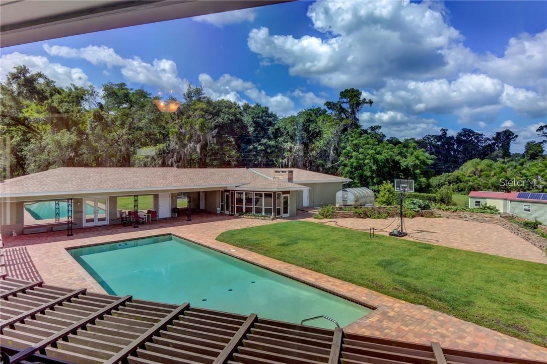 LAKE TALMADGE LAKE FRONT - Residential