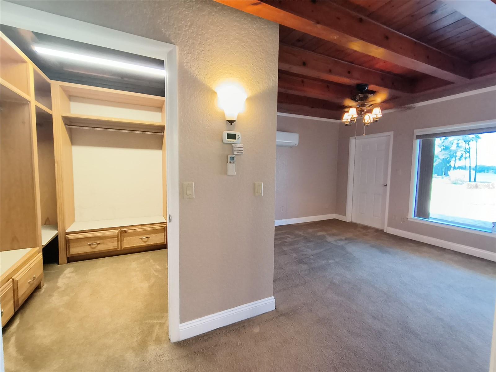 LAKE TALMADGE LAKE FRONT - Residential