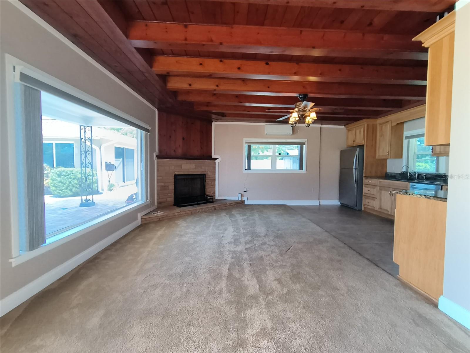 LAKE TALMADGE LAKE FRONT - Residential