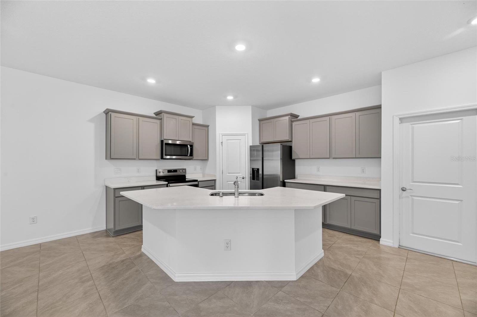 WYNDFIELDS PH 1A & 1A1 - Residential Lease