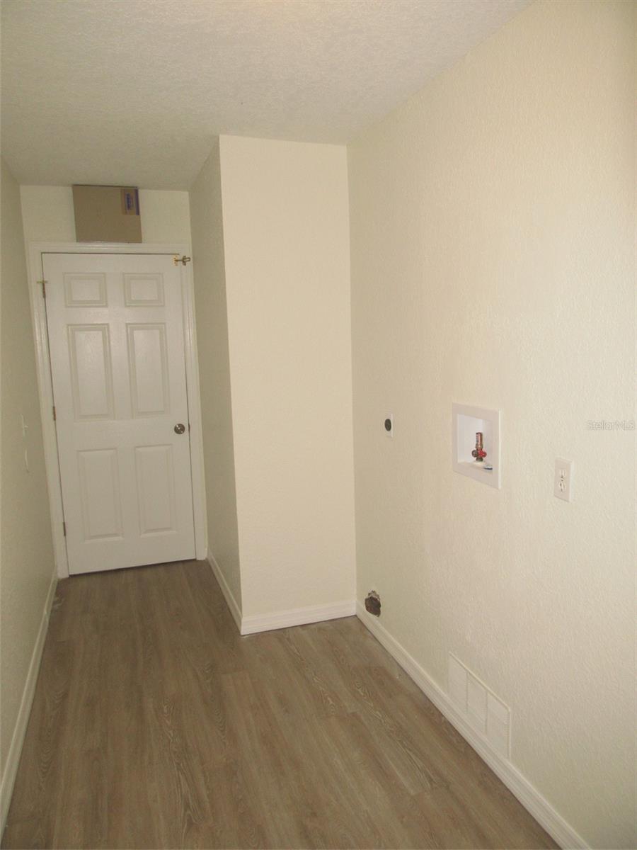 PUNTA GORDA ISLES SEC 20 - Residential Lease