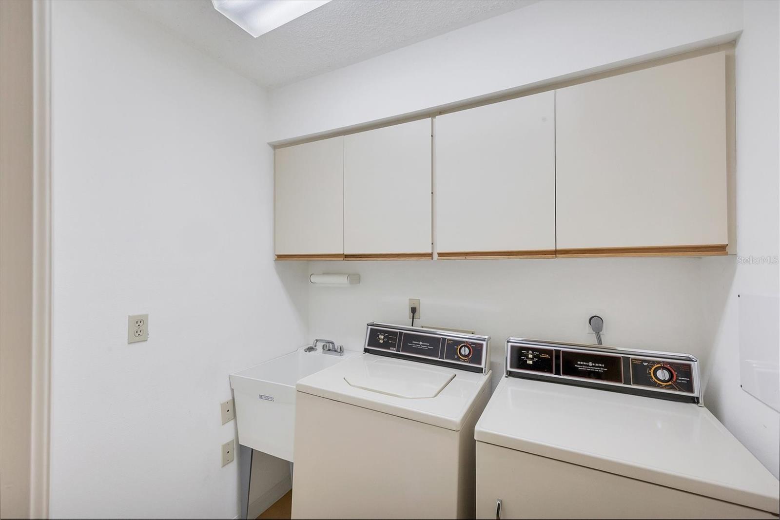 LONG COMMON - Residential