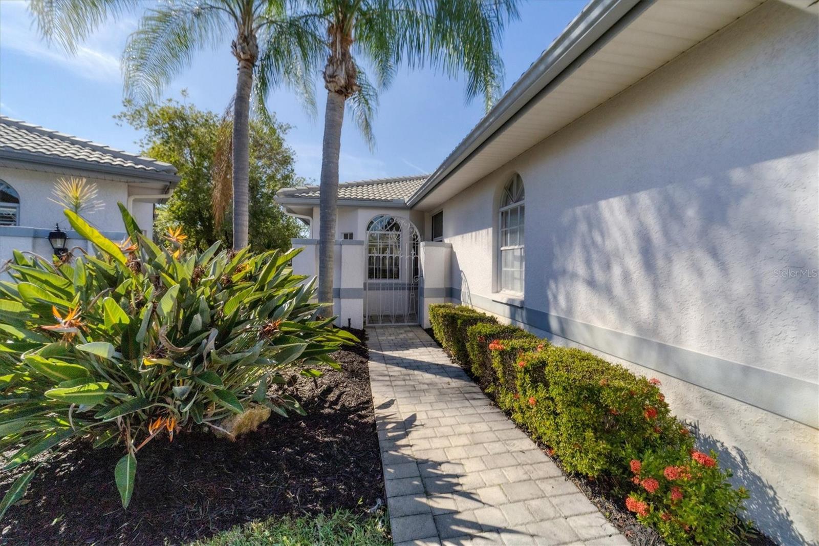 LONG COMMON - Residential