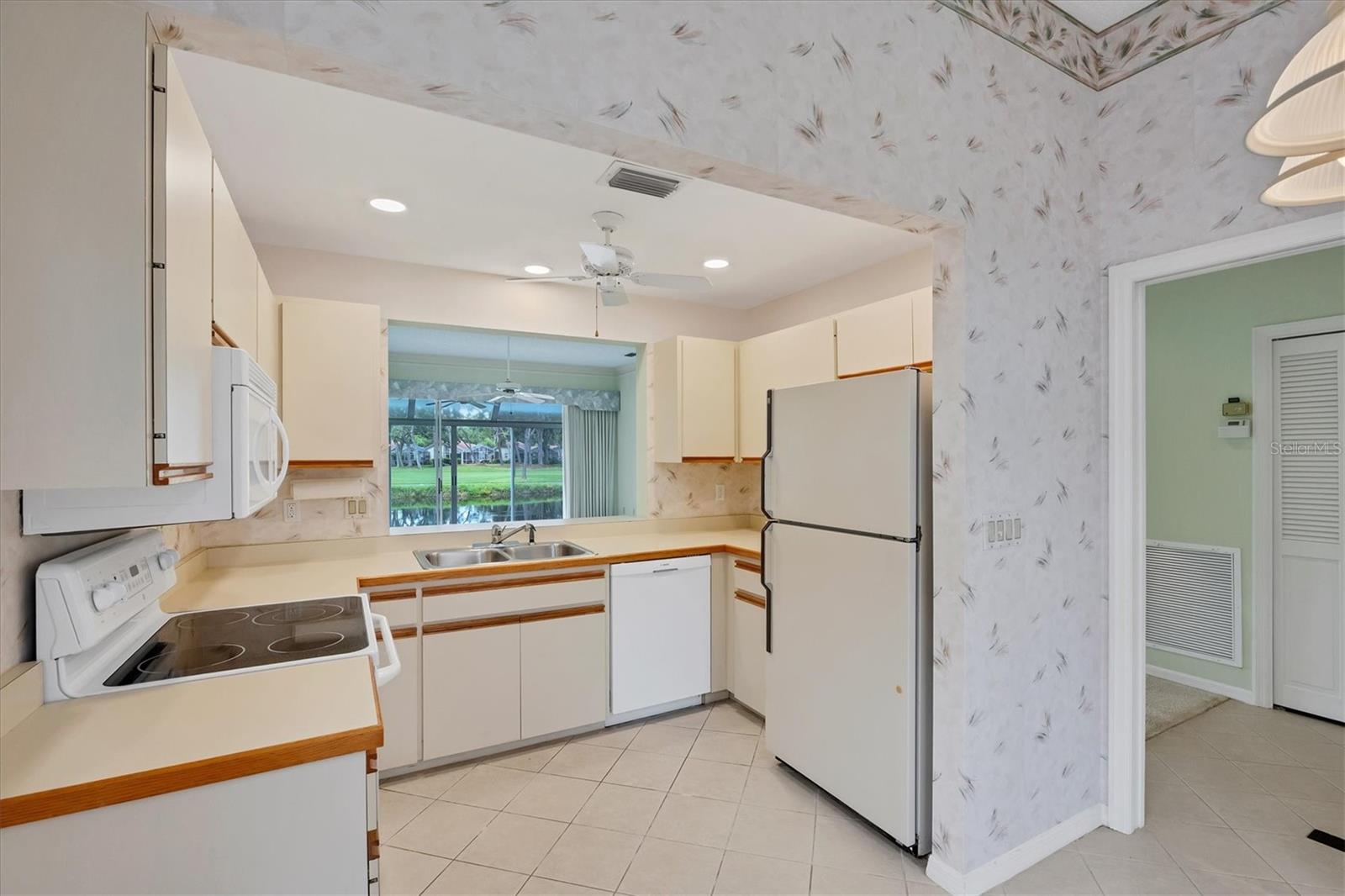 LONG COMMON - Residential