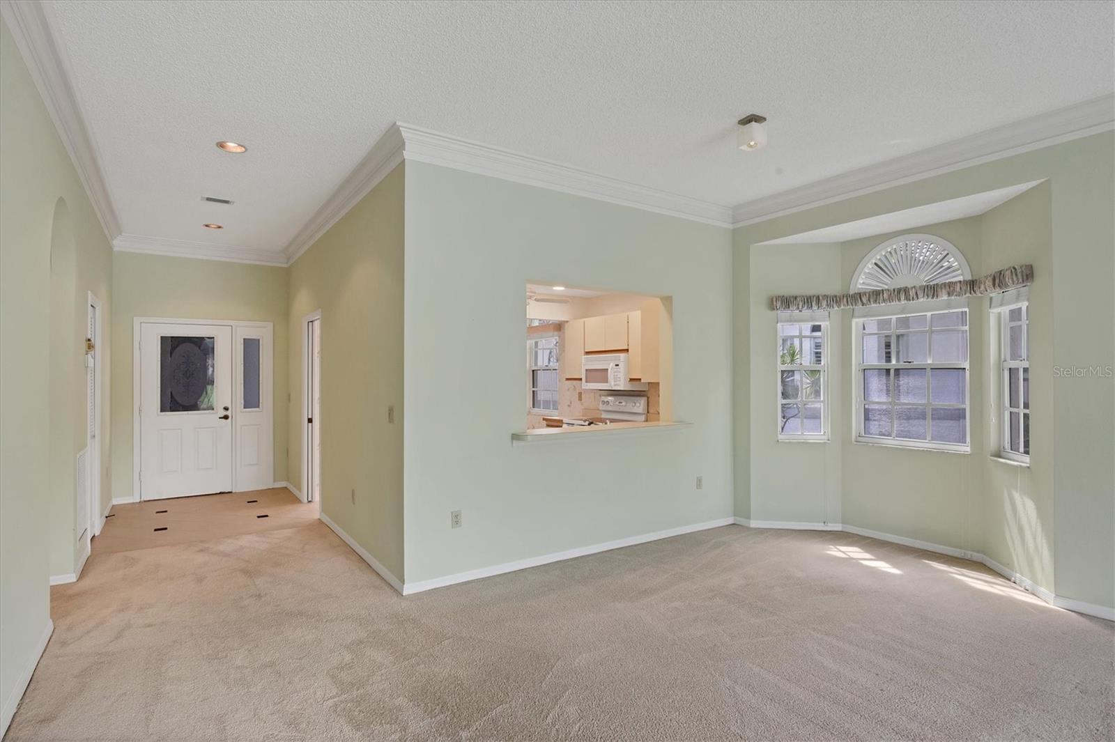 LONG COMMON - Residential