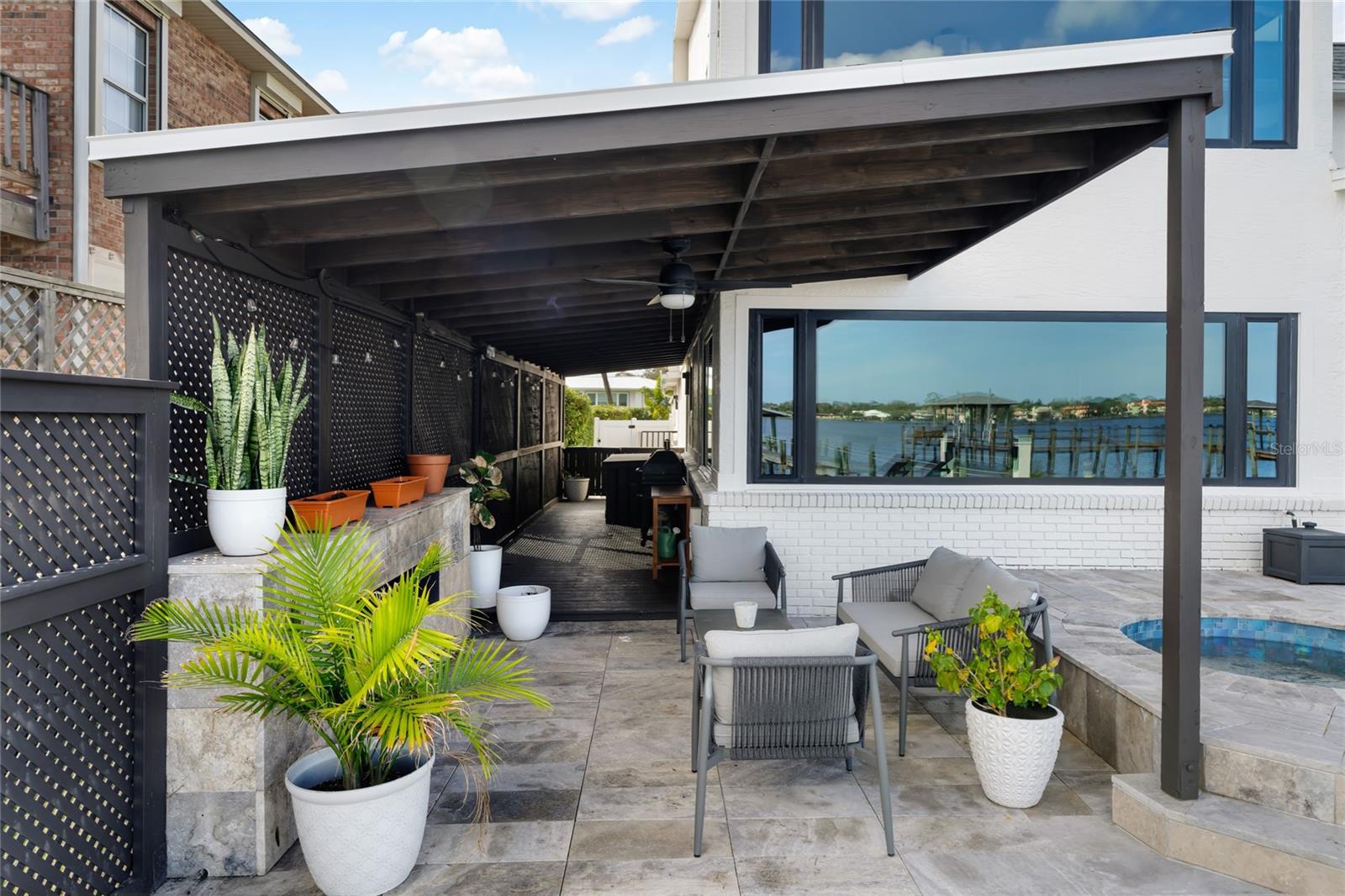 ORMOND TERRACE - Residential