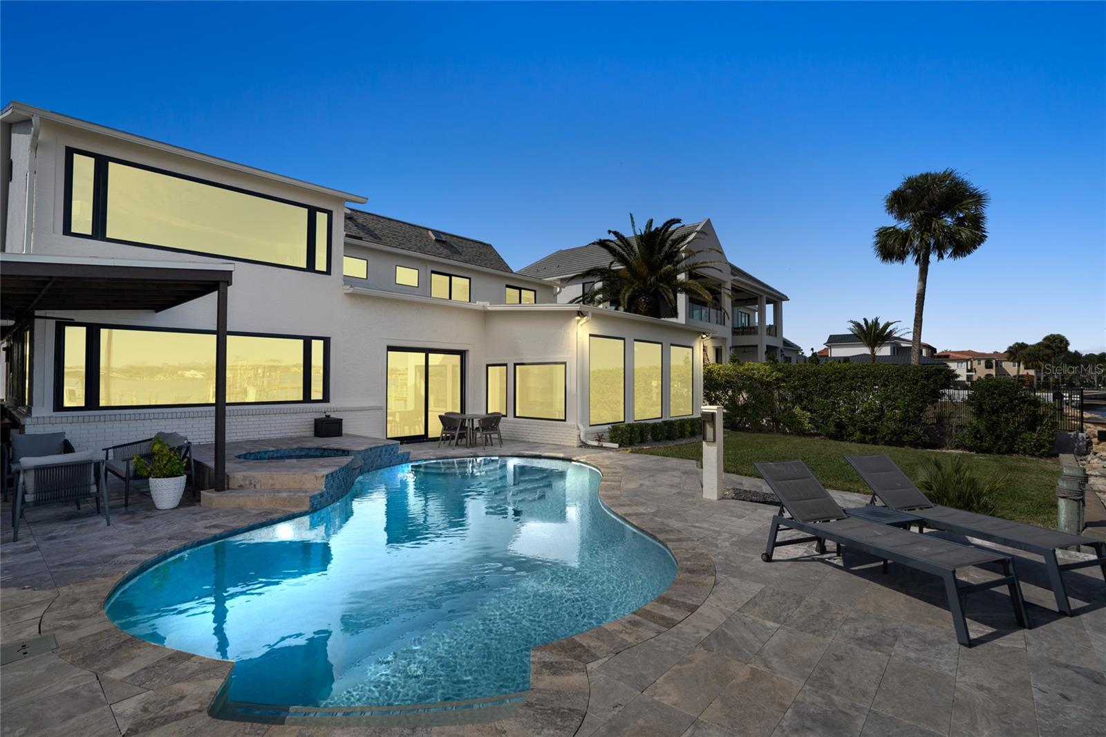ORMOND TERRACE - Residential