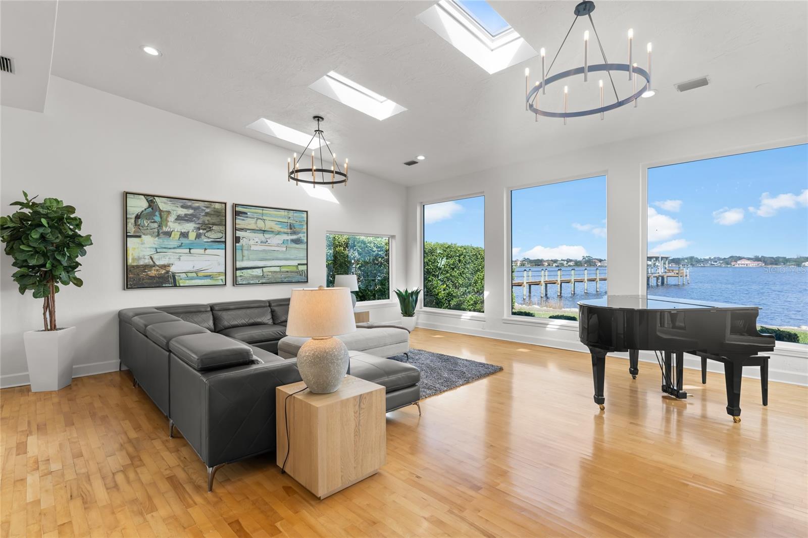 ORMOND TERRACE - Residential