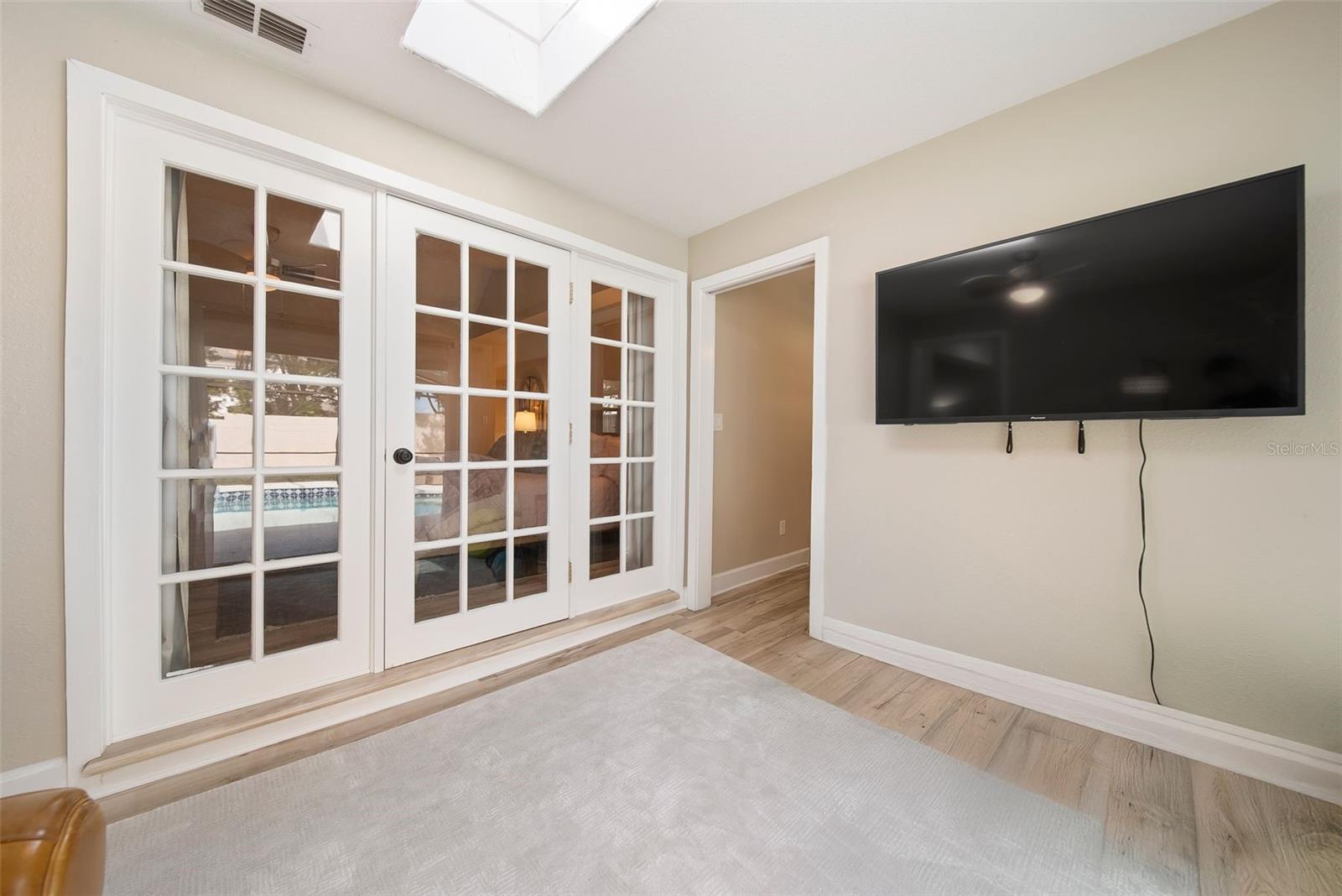 JENNIFER ESTATES - Residential