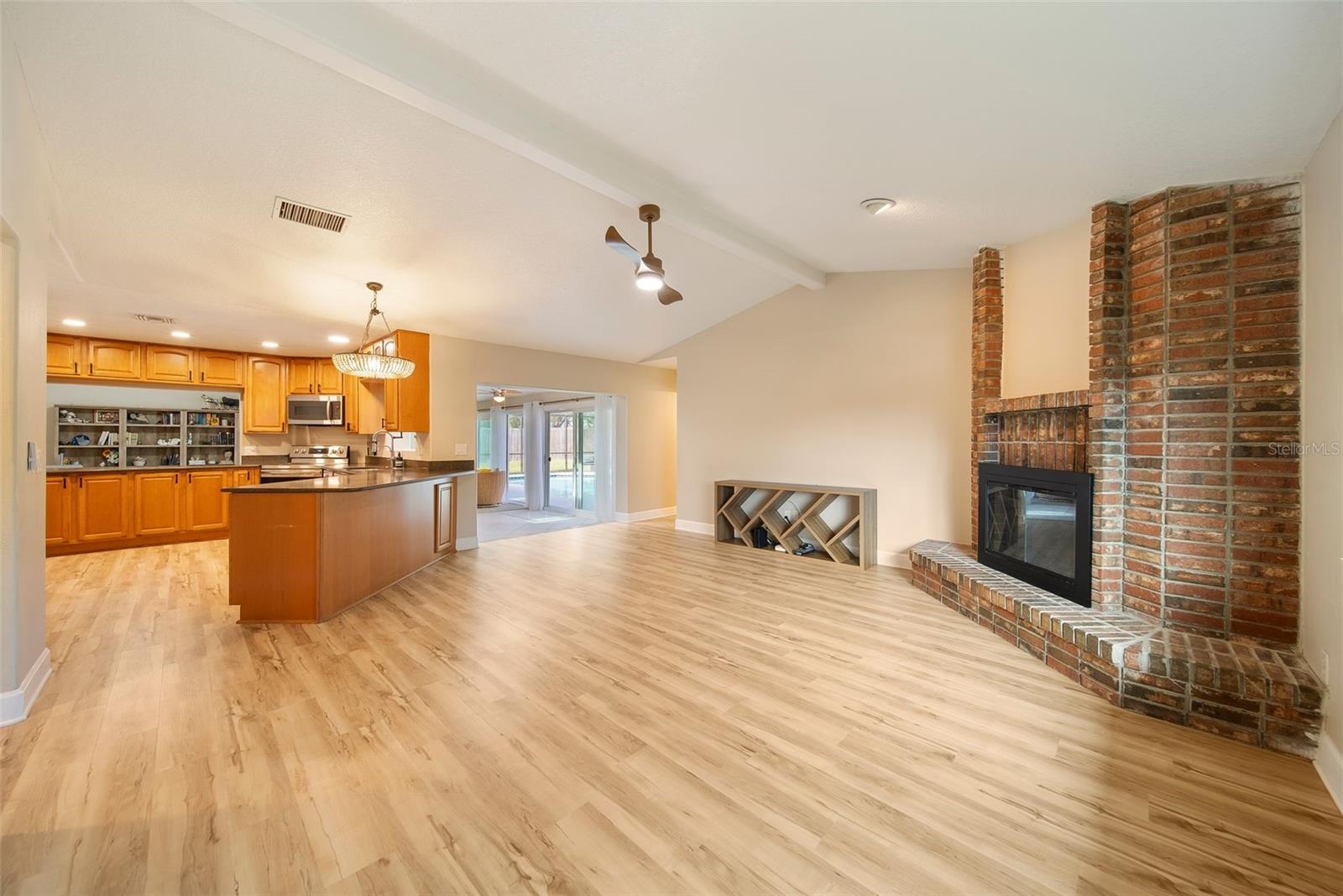 JENNIFER ESTATES - Residential