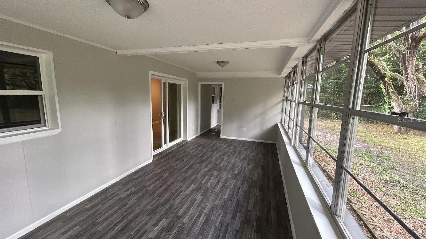 RAINBOW S END ESTATE - Residential