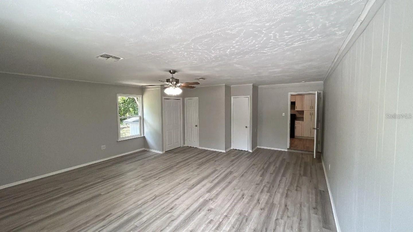 RAINBOW S END ESTATE - Residential