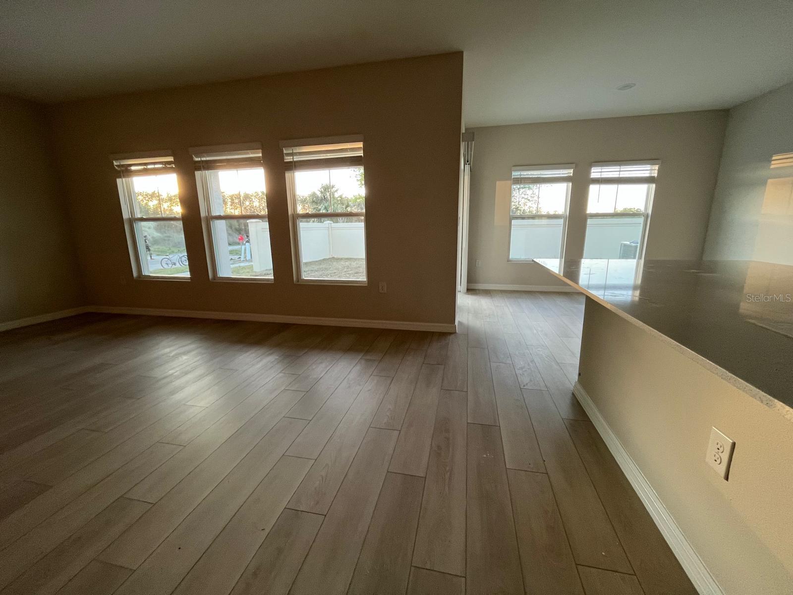 PASADENA POINT - Residential Lease