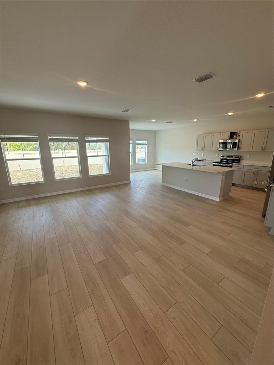 PASADENA POINT - Residential Lease