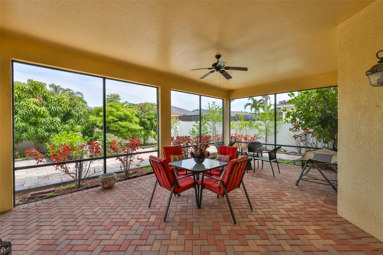 LA PALOMA VILLAGE UNIT 2 PH - Residential