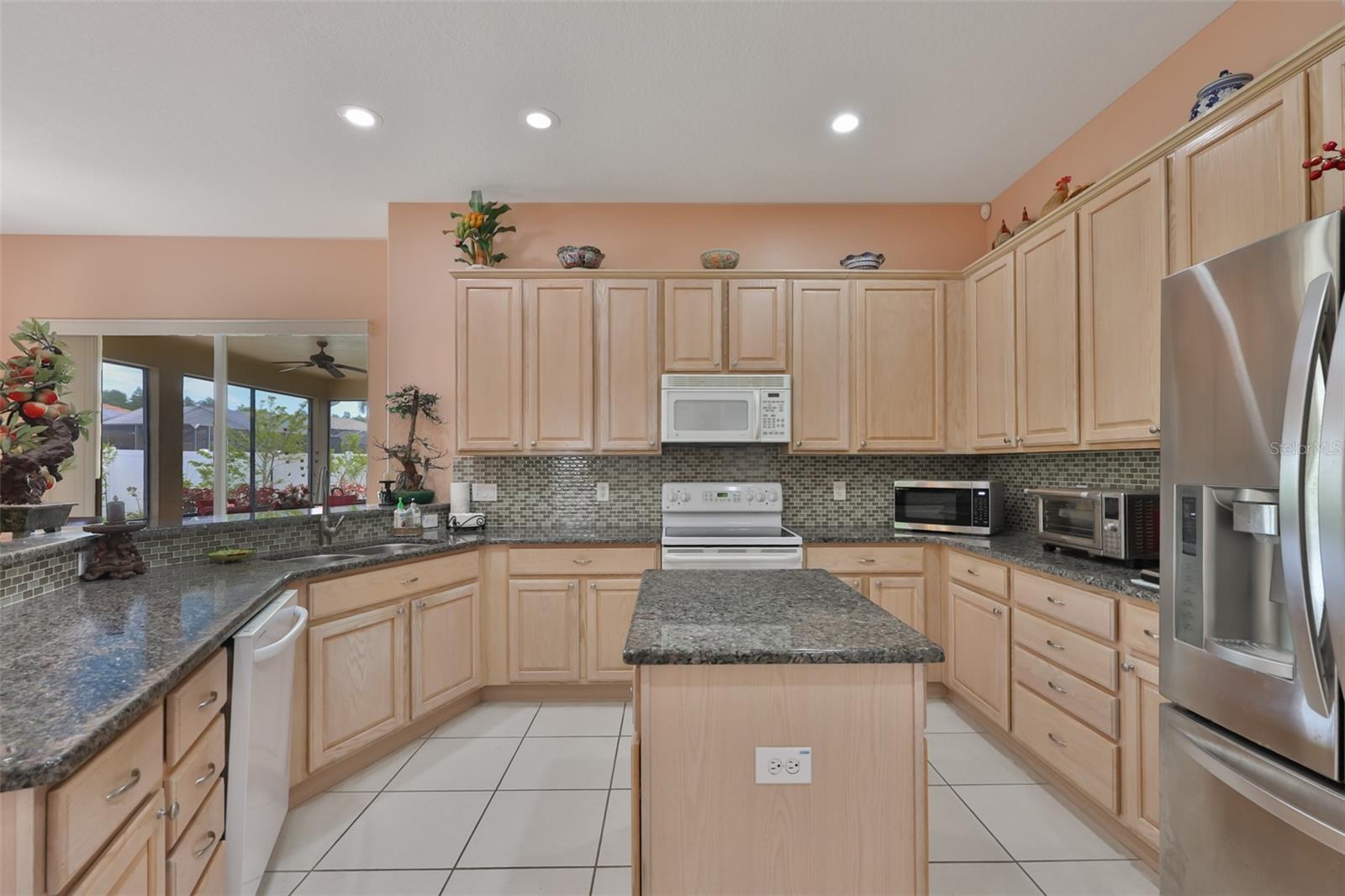 LA PALOMA VILLAGE UNIT 2 PH - Residential
