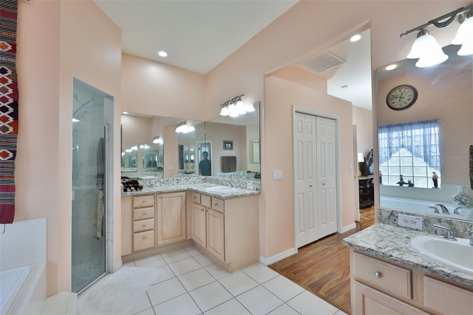 LA PALOMA VILLAGE UNIT 2 PH - Residential