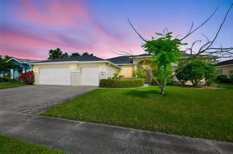 Photo of 3822 Cardenal Avenue, Sun City Center, FL 33573 (MLS # TB8504079)