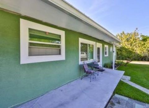 6904 11TH AVE E PALMETTO FL 34221