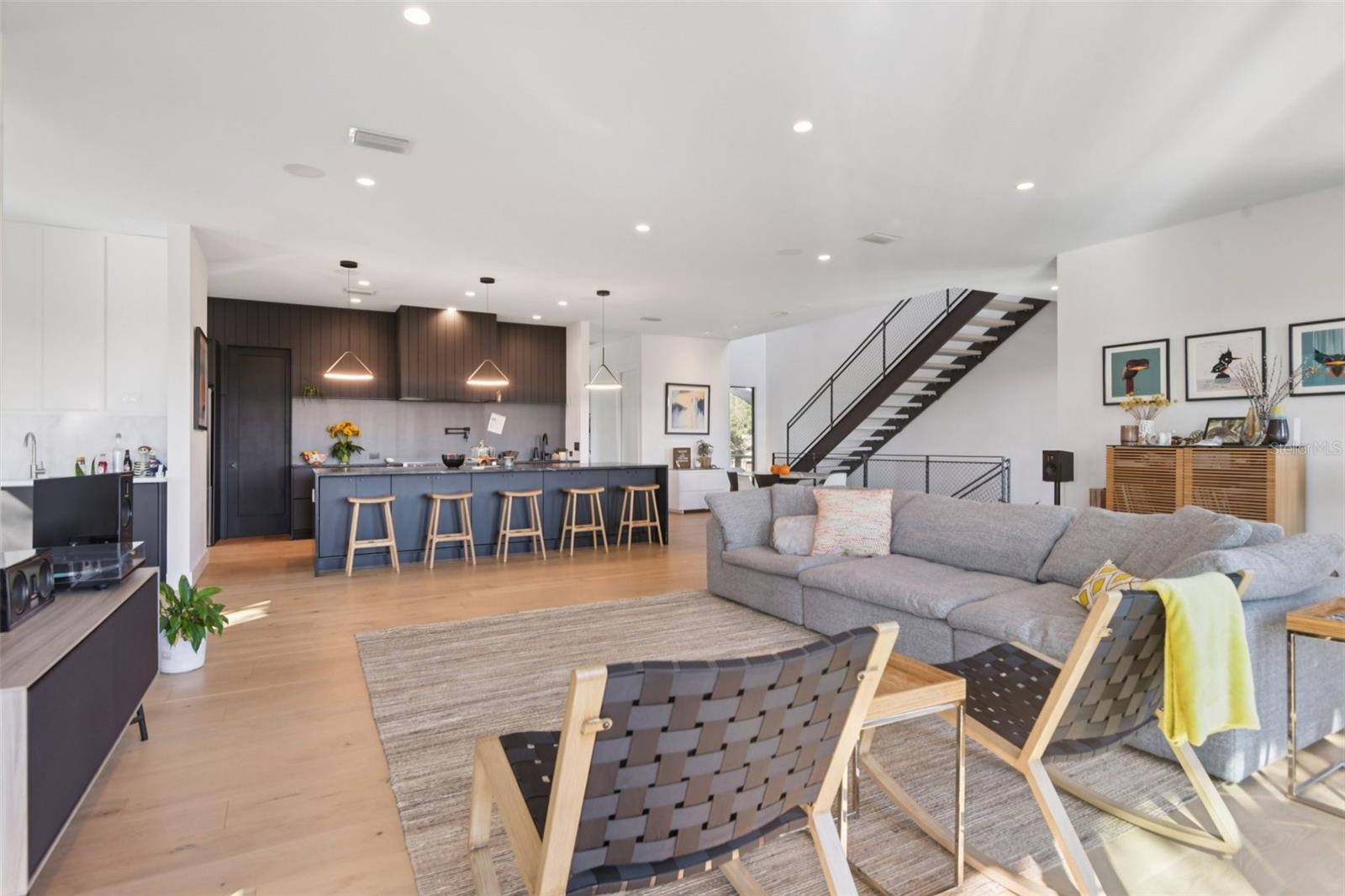 Casas a venda 4 - Jen Dantas 4828 W FLAMINGO ROAD