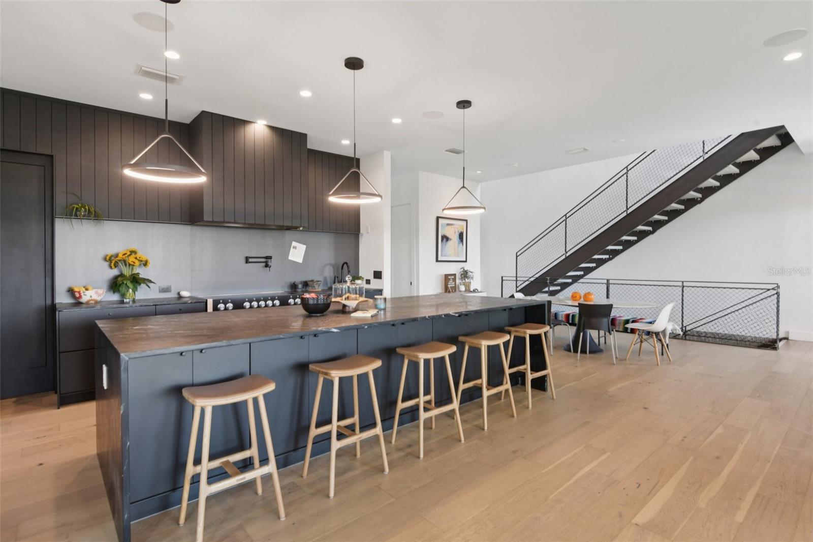 Casas a venda 3 - Jen Dantas 4828 W FLAMINGO ROAD