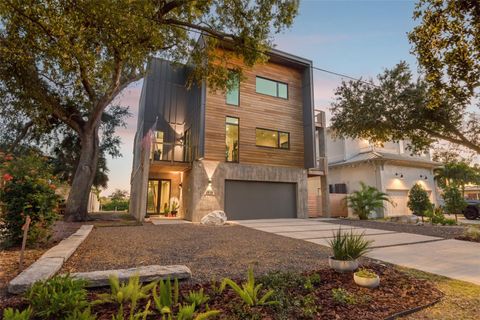 Photo of 4828 W Flamingo Road, Tampa, FL 33611 (MLS # TB8442646)