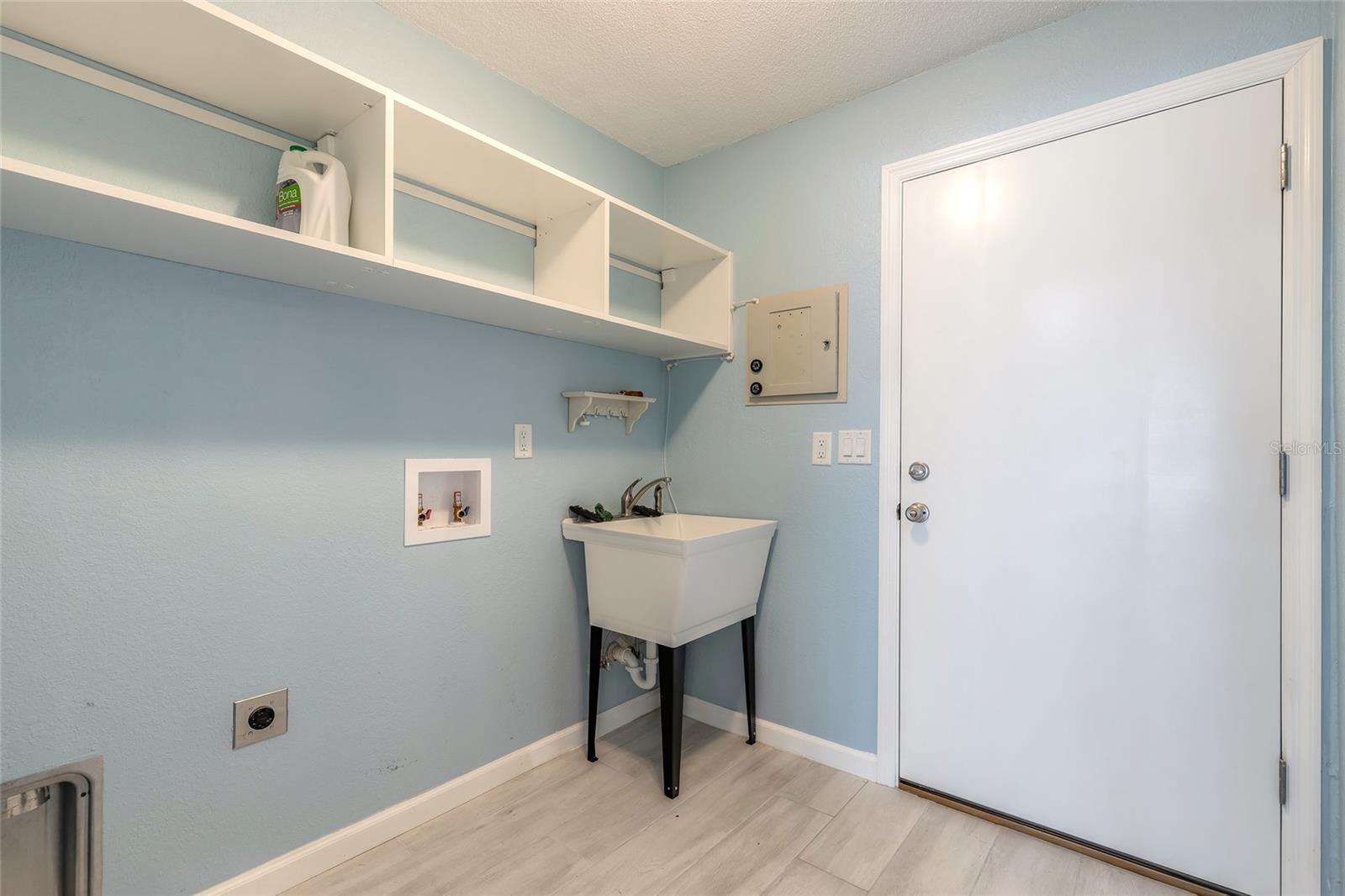 NIELSEN REP TURNBULL SHORES - Residential