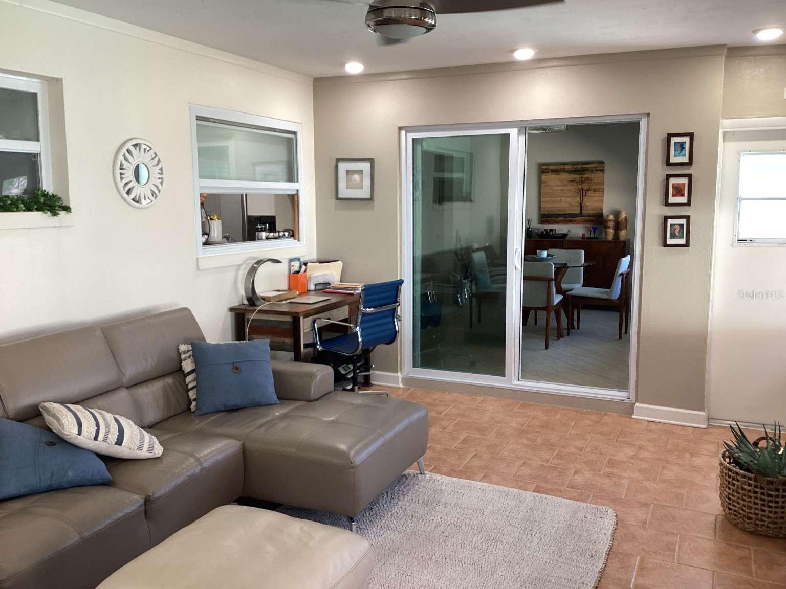 TIERRA VERDE - Residential