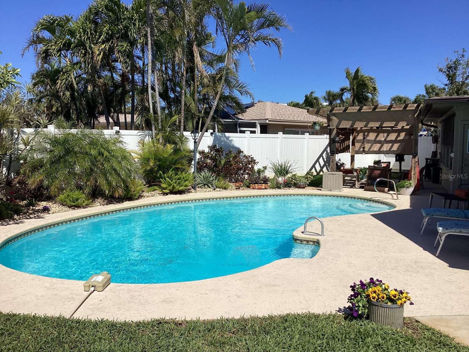 TIERRA VERDE - Residential