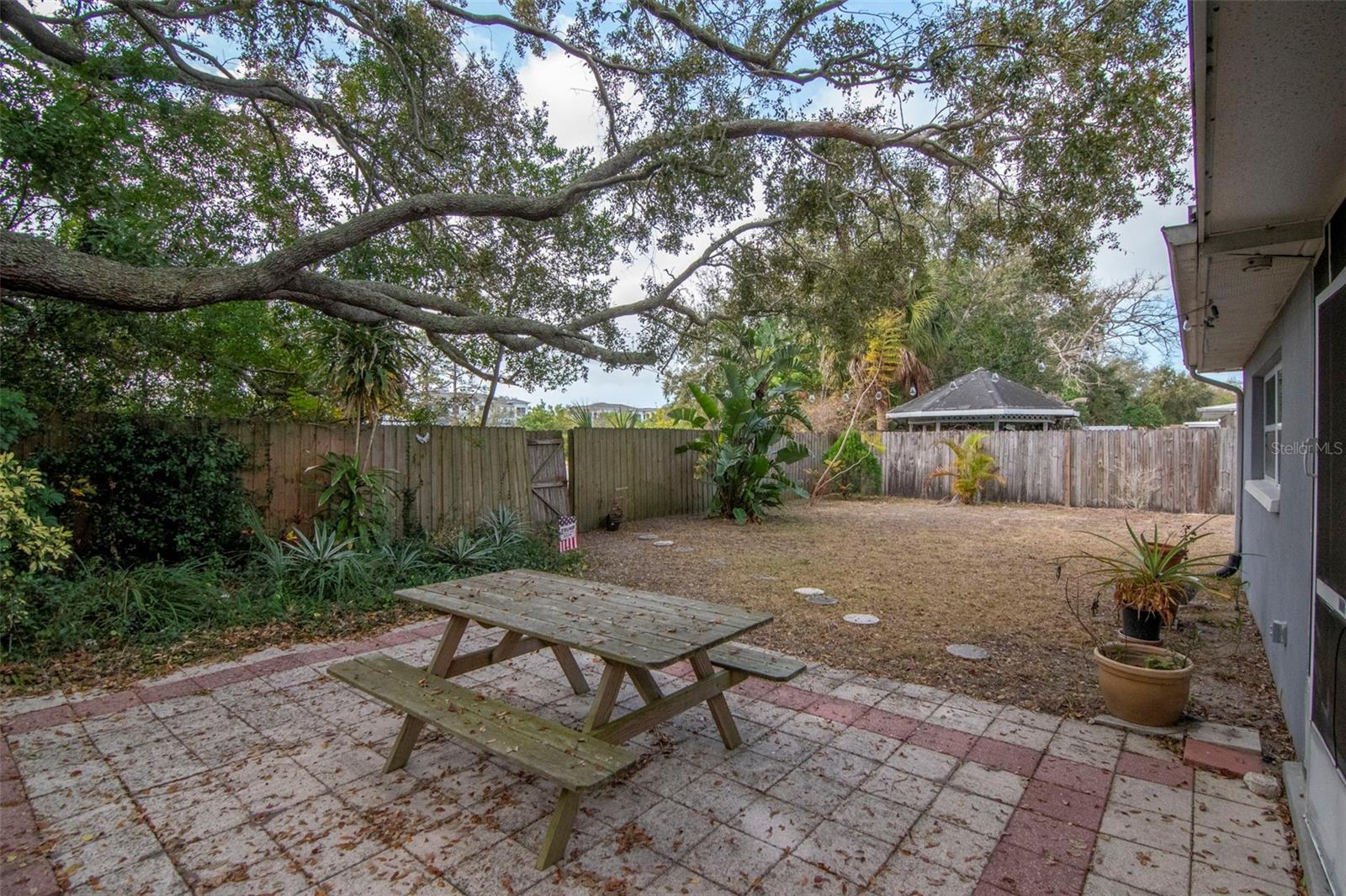 PATRICIA ESTATES - Residential