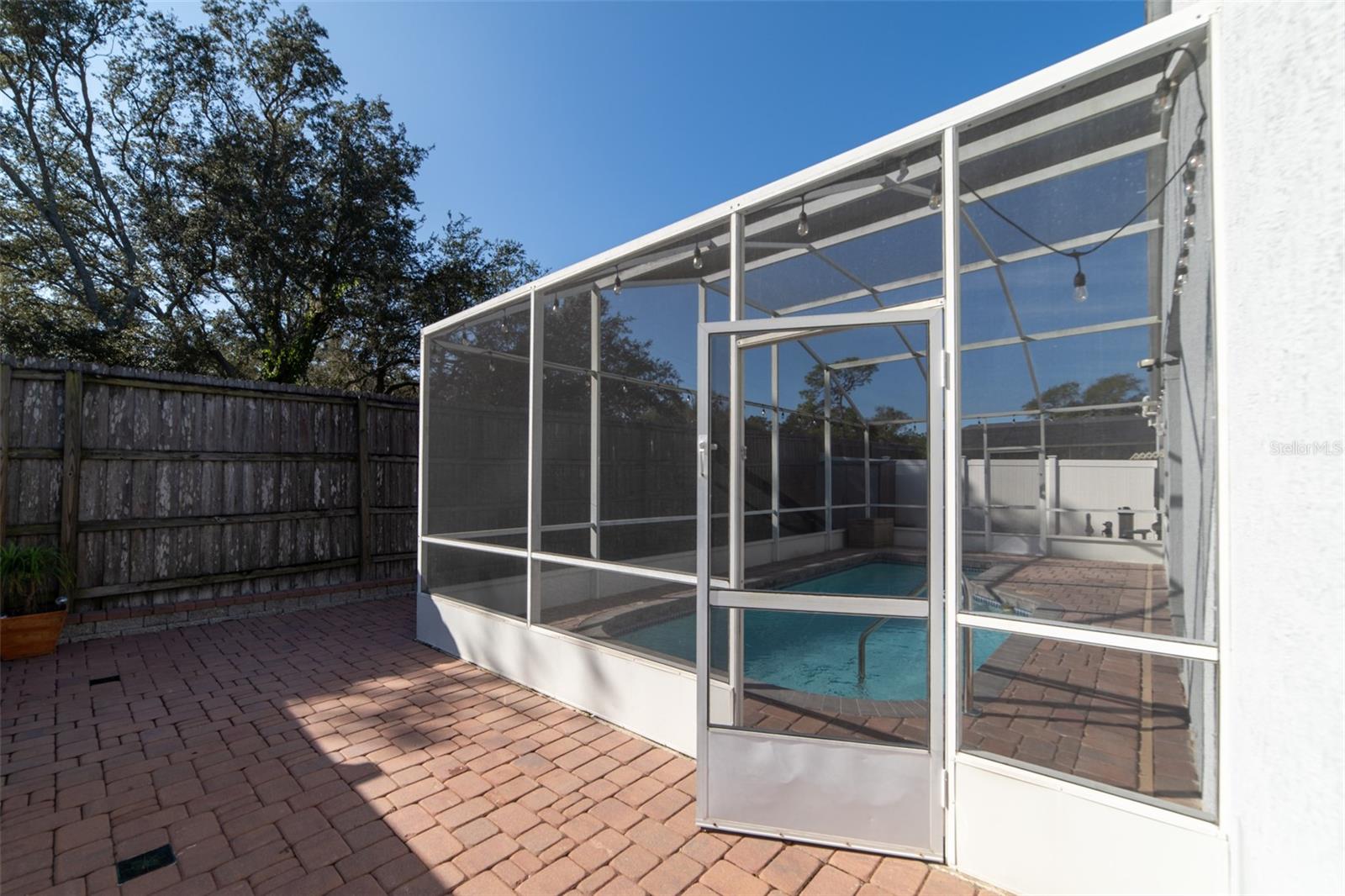 WOODFIELD OAKS - Residential