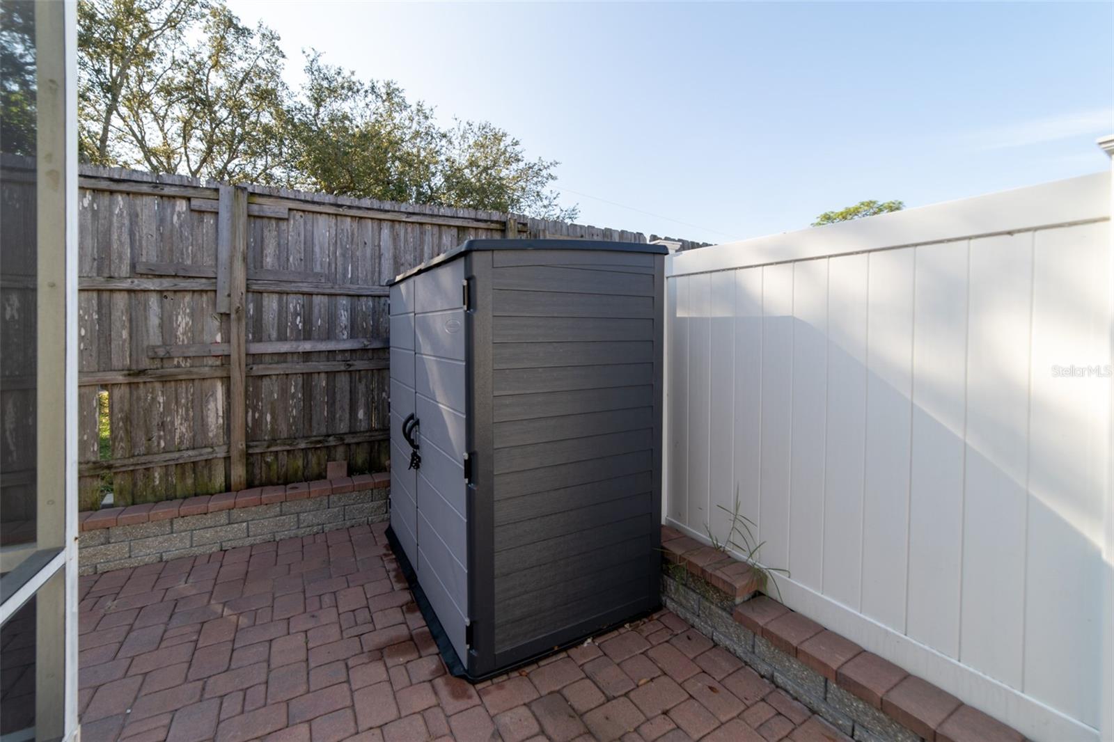 WOODFIELD OAKS - Residential