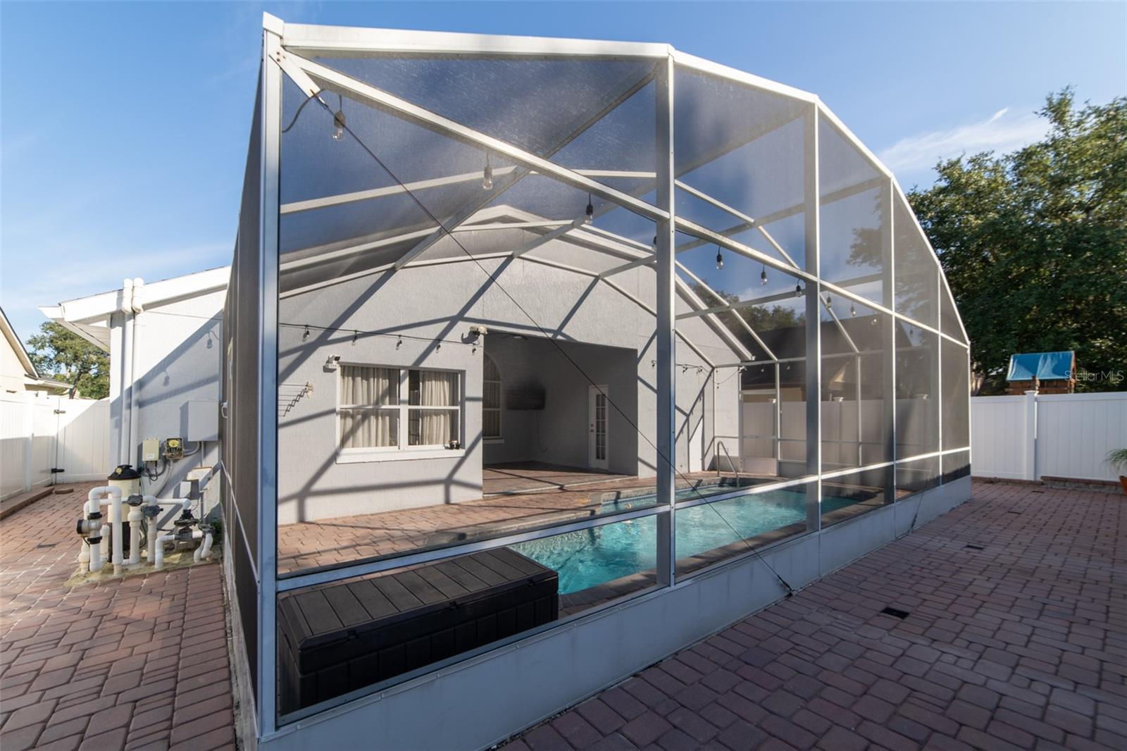 WOODFIELD OAKS - Residential