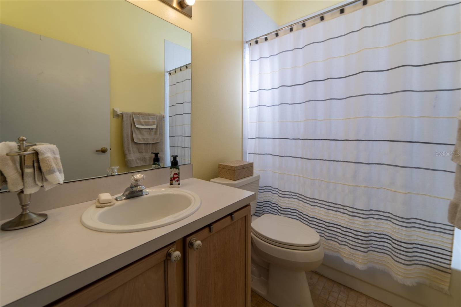 1352 WOODFIELD OAKS DRIVE