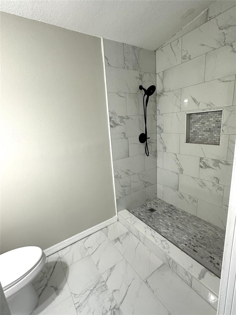 ANGUS VALLEY - Residential