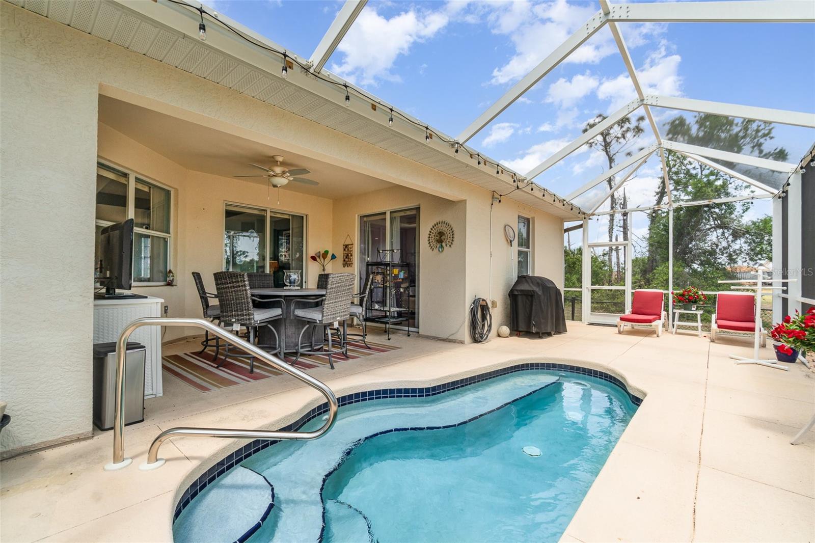 ROTONDA SANDS - Residential