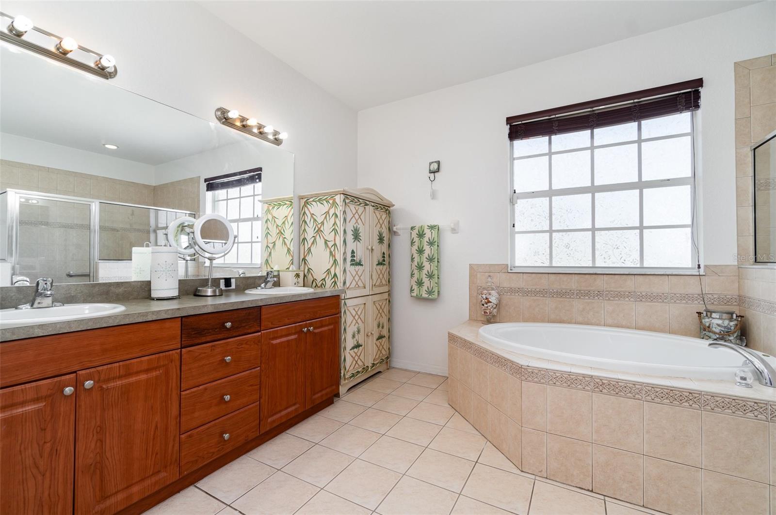 ROTONDA SANDS - Residential