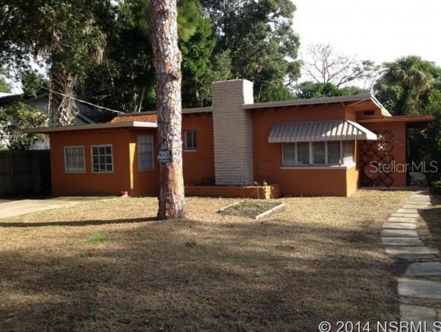 Beautiful lot with so much character and charm.  Gardens and paths and patios with room for your vegetable and herb garden too.  Currently used as a duplex with tenants in place.  Could easily be a wonderful single family home right across from the River and walking distance to the beach.  Very quaint for the visionary.  Great bones could use some finishing touches or just continue to rake in the rent. ;Water: City