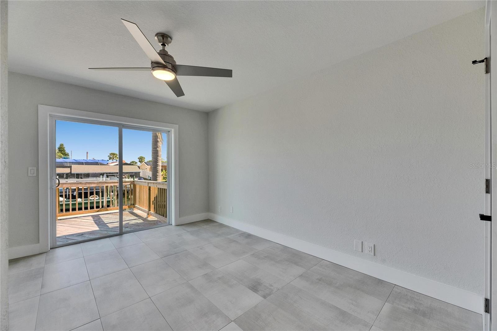 APOLLO BEACH CONDO - Residential Lease