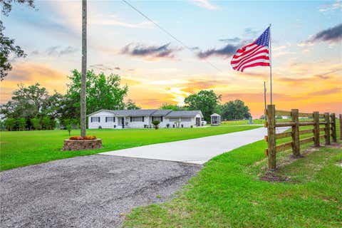 Photo of 6694 S Us Hwy 441, Lake City, FL 32025 (MLS # GC541101)
