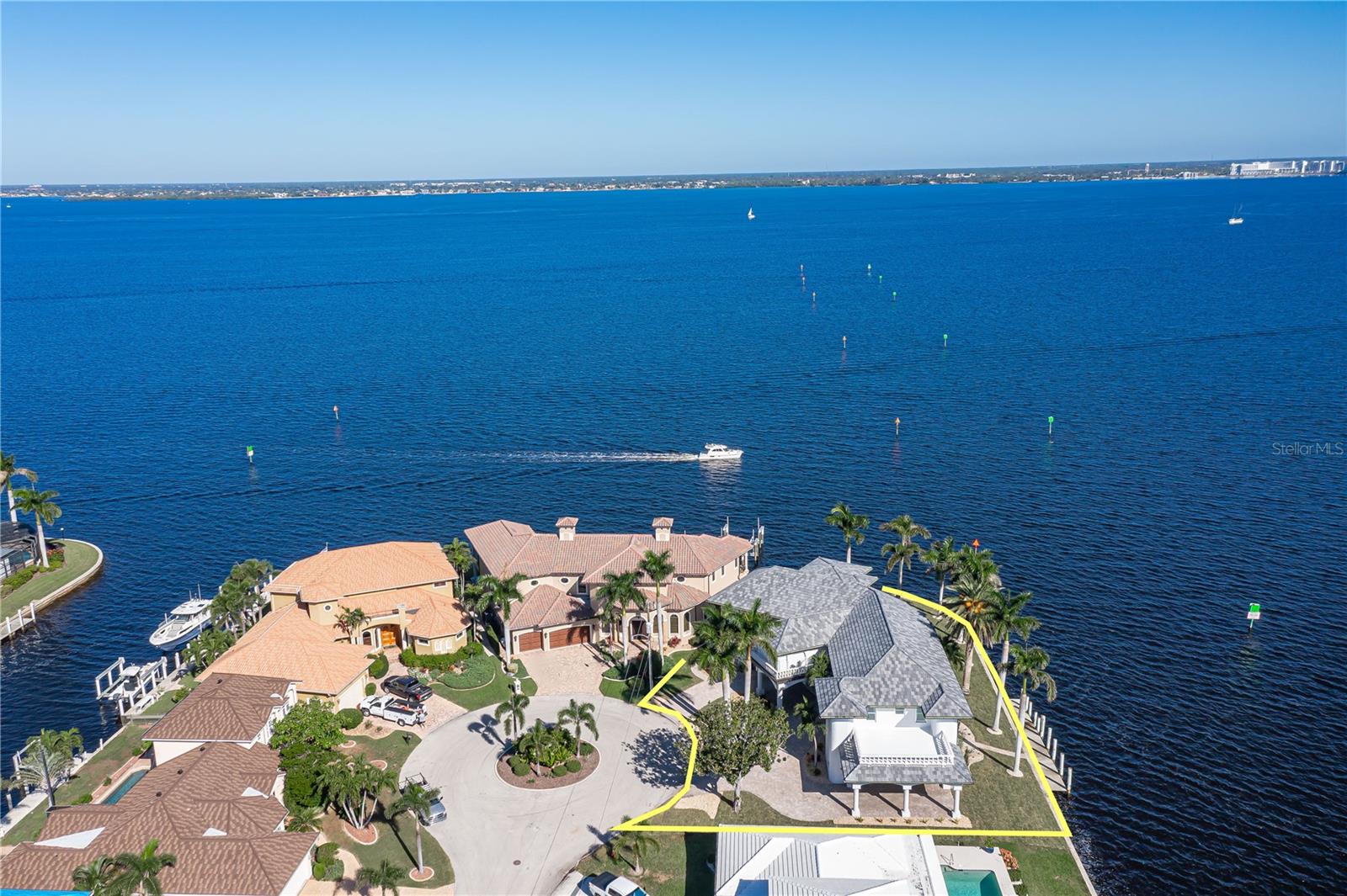 PUNTA GORDA ISLES SEC 04 - Residential